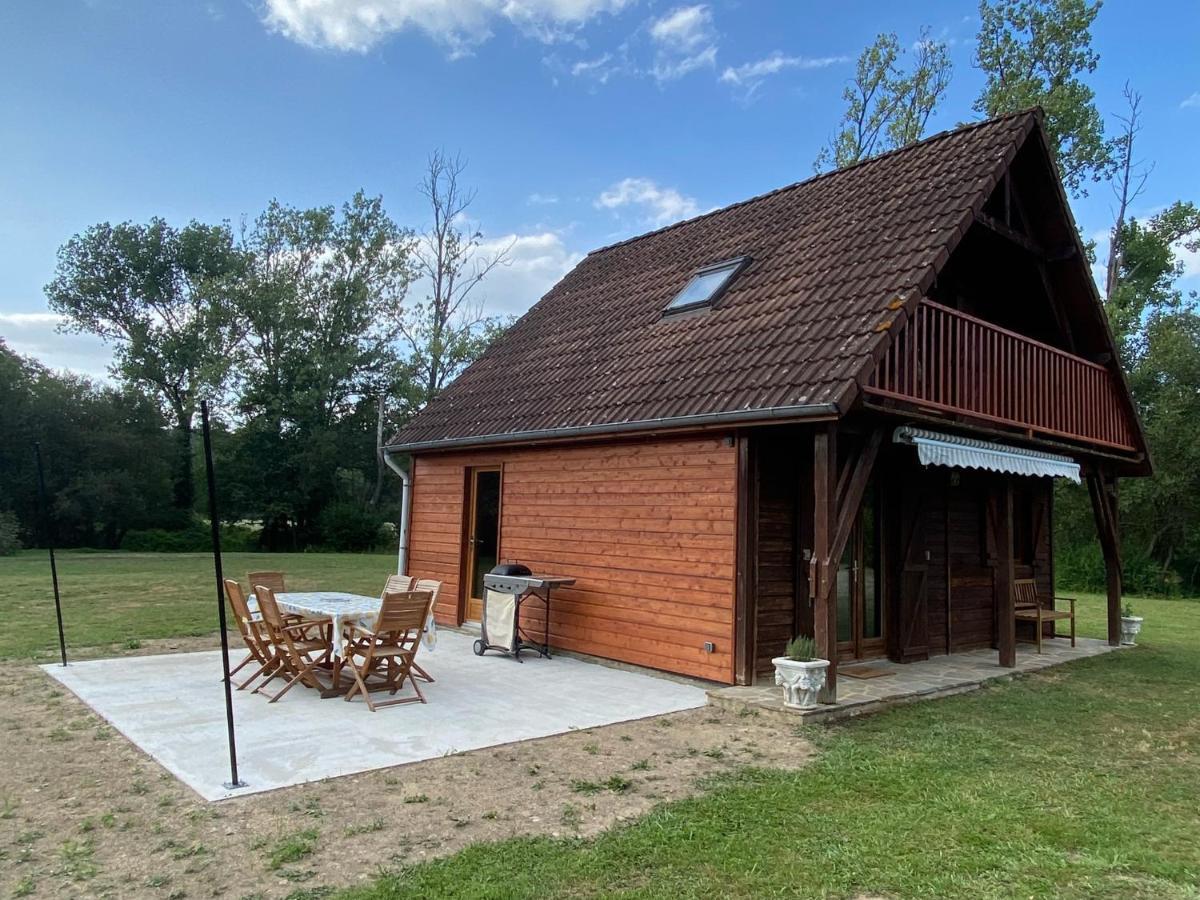 Le Chalet Limousin Folles Eksteriør bilde