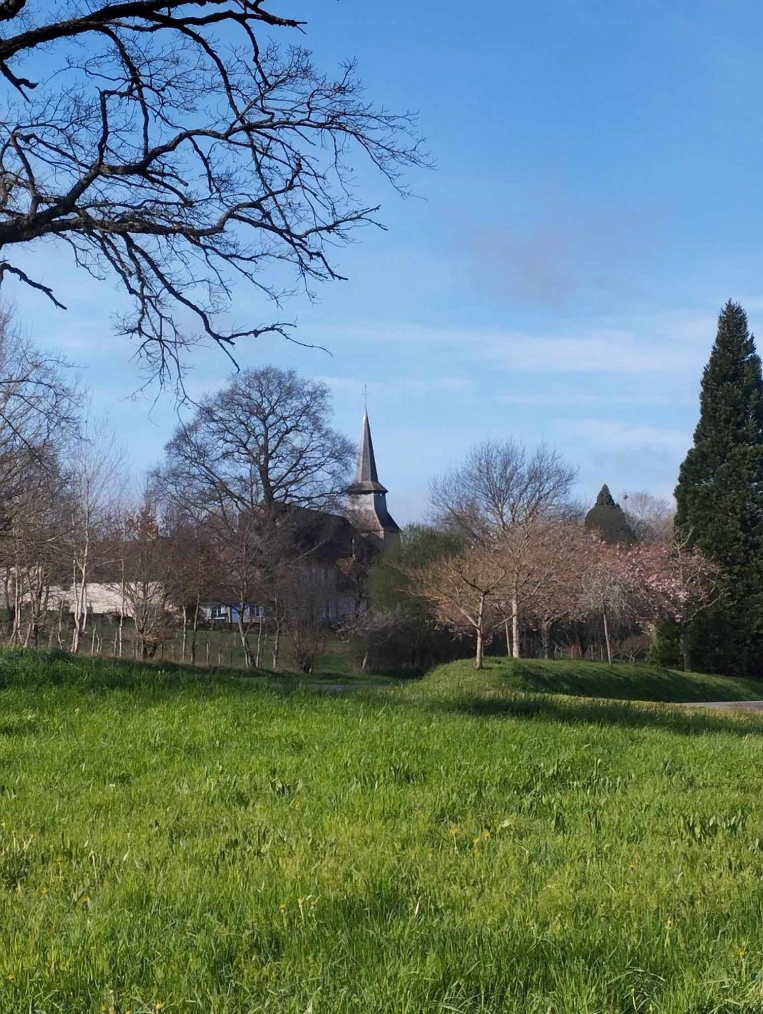 Le Chalet Limousin Folles Eksteriør bilde